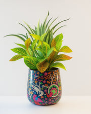 Nainileaf Metal Cup Designer pot