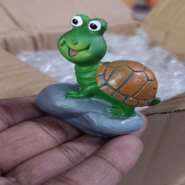Animated Turtle on stone